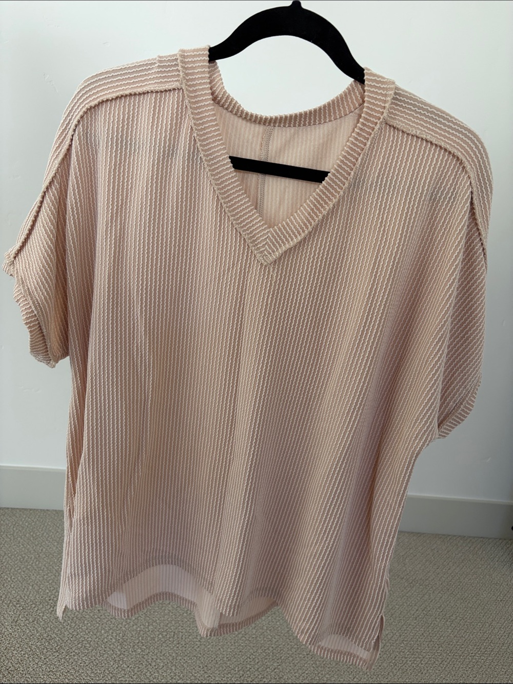 Women's V-Neck Short Sleeve Ribbed Tee - Blush Pink